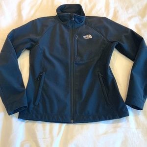 NORTH FACE wind/rain/cold jacket.  Womens medium.